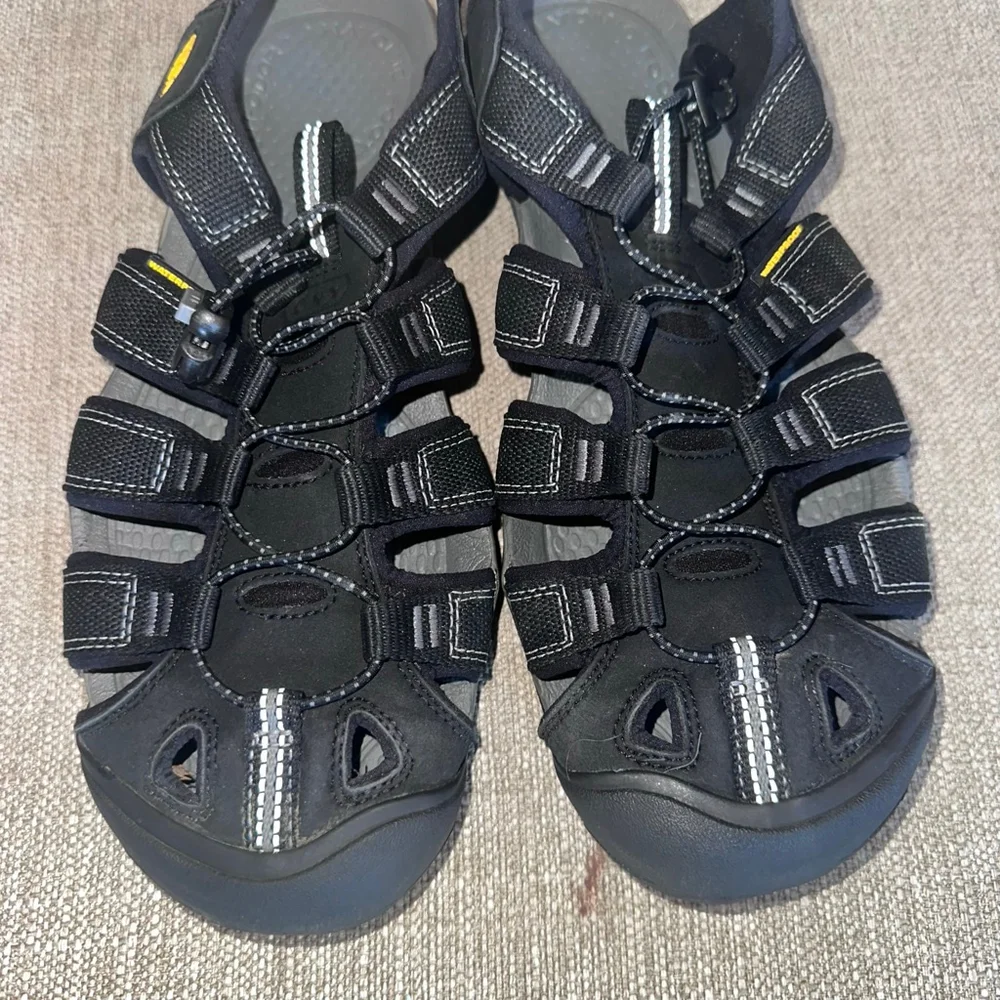 EUC Men’s Size 10 Keen CNX Waterproof Contour Arch Hiking Sandals Black/Gray